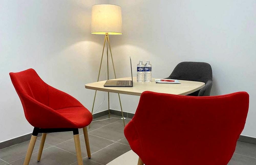 LOCATION DE BUREAUX ÉQUIPÉS AU MOIS SAINTE-MAXIME, GOLFE DE SAINT-TROPEZ